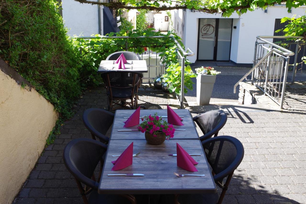 Gast Und Weinhof Beim Schneemann Hotel Valwig Exterior foto